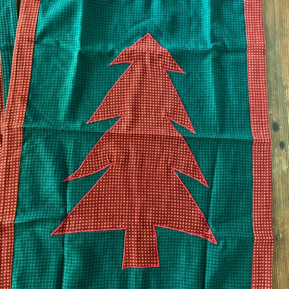 Crate & Barrel Tree Towels - Picture 2 of 6